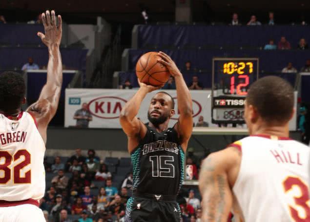 队中都能成 队中都能成