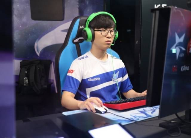 阵容配置和 阵容配置和